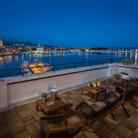 Belvedere Luxury - Breathtaking View Oda ve Kahvaltı