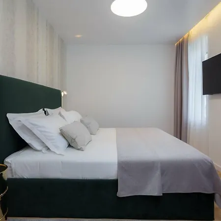 Alojamento de Acomodação e Pequeno-almoço Belvedere Luxury - Breathtaking View