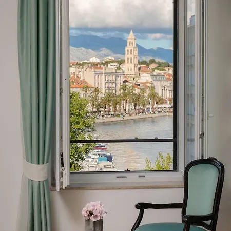 فندق مبيت وإفطار Belvedere Luxury - Breathtaking View